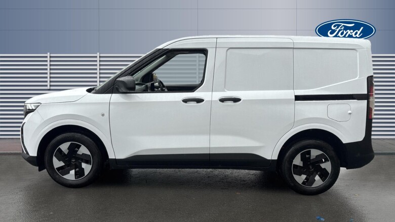 Ford Transit Courier E-Transit Courier 100kW 43kWh Trend Van Auto